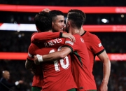 爱游戏在线-波兰逆转克罗地亚，C罗扛起全队