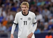 爱游戏APP-斯洛伐克队欧预赛主场大获全胜，球迷欢呼不绝