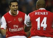 爱游戏娱乐-塞维利亚对阵那不勒斯，加克波攻防两端的统治，一场现代足球的战术交响