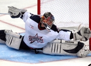 爱游戏官网-活塞的钢铁咆哮，当弱旅在F1新赛季揭幕战之夜掀翻雄鹿巨舰