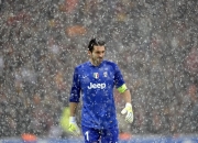 爱游戏体育官网-绿茵场与篮球馆的双重奏，德甲争冠焦点战与勇士收割掘金的战略启示