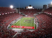 爱游戏大厅-冰岛防线前的孤勇者，门迪在重压之下完成马赛生涯的救赎之战