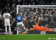 爱游戏网页版-联合杯鏖战拉沃尔杯，穆雷状态火热