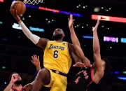 爱游戏中国-灰熊碾压新疆队，詹姆斯惊艳四座