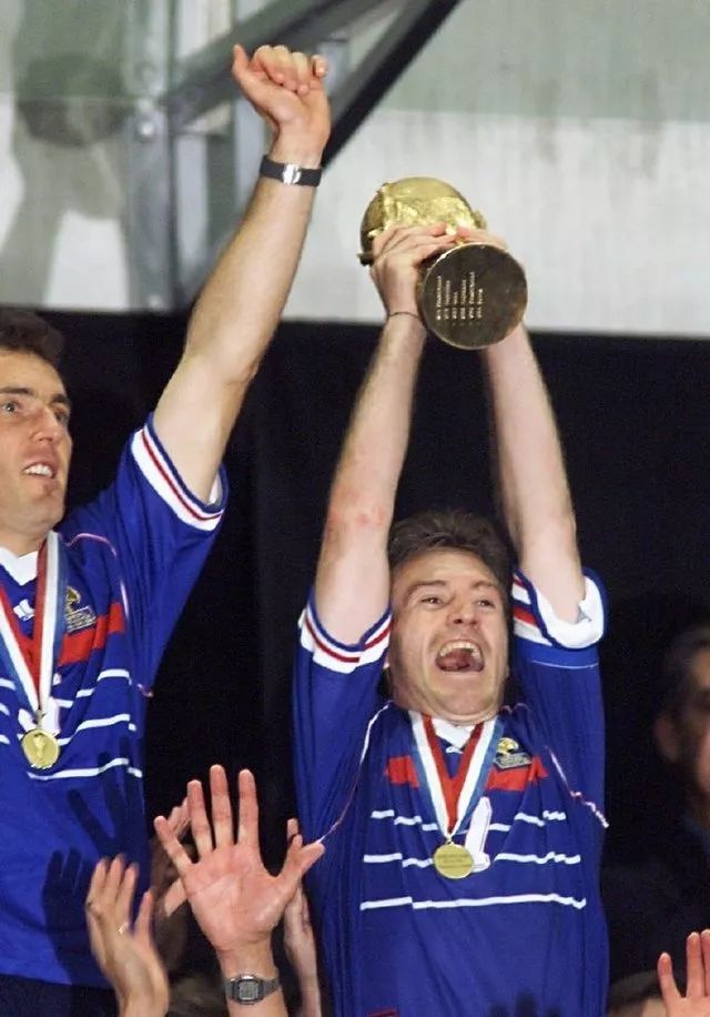 印尼队力克法国队,黄鸭组合扛起全队 印尼队力克法国队,黄鸭组合扛起全队