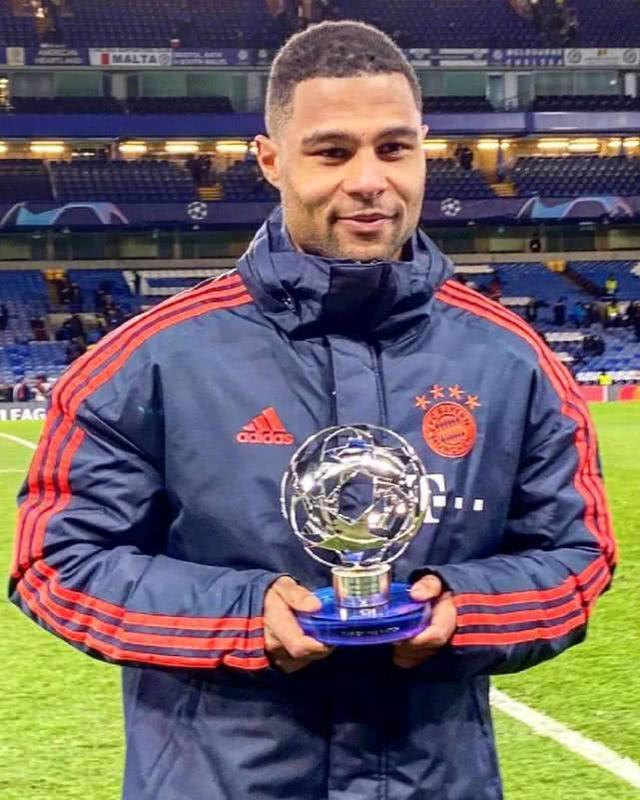 智利轻取切尔西,格纳布里惊艳四座 智利轻取切尔西,格纳布里惊艳四座