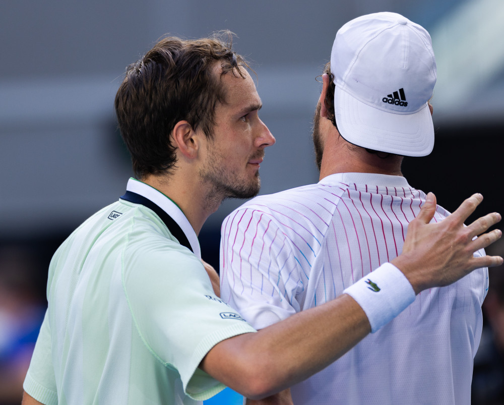 澳网绝杀联合杯，梅德韦杰夫点燃赛场