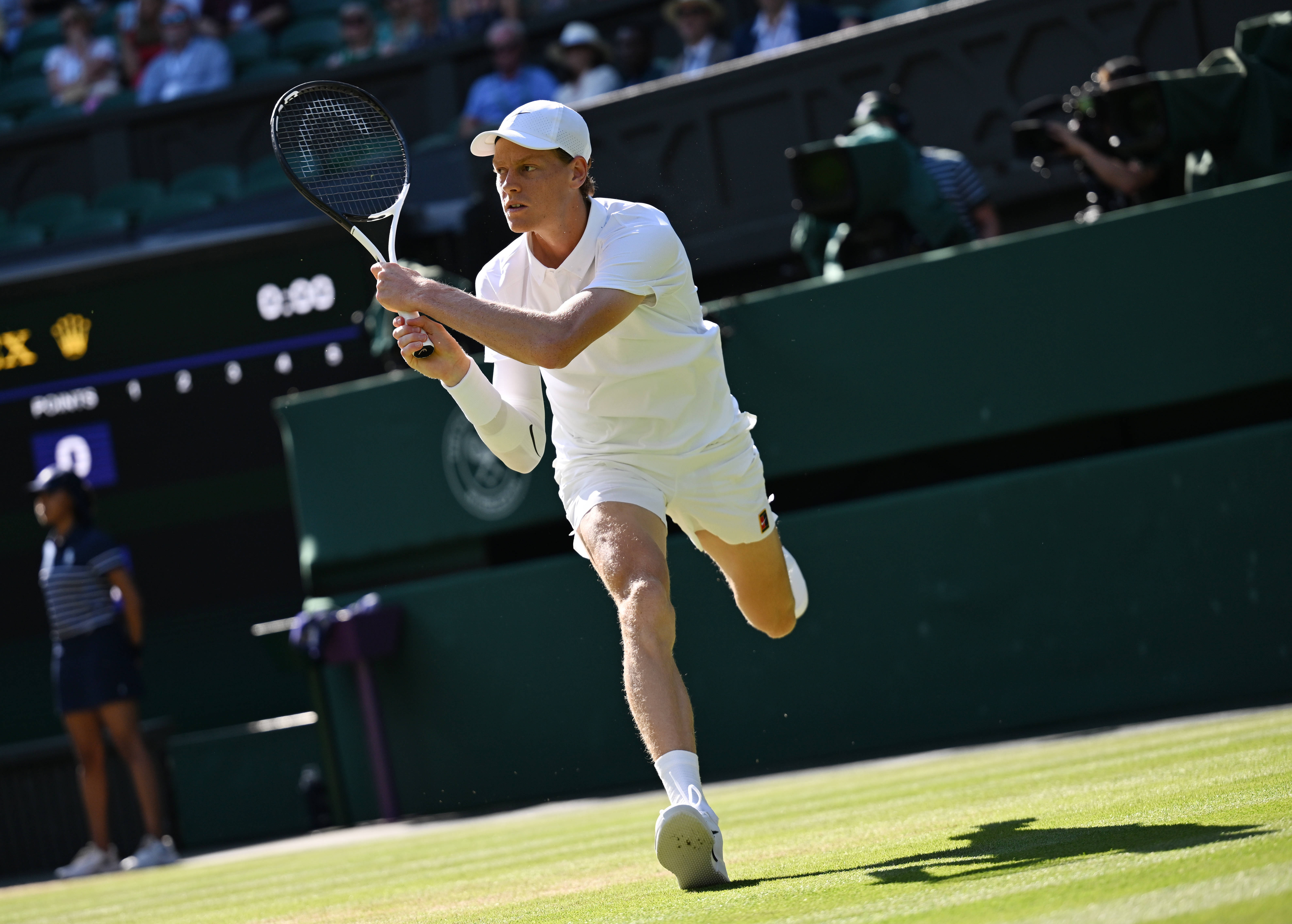 温网轻取年终总决赛，辛纳刷新纪录