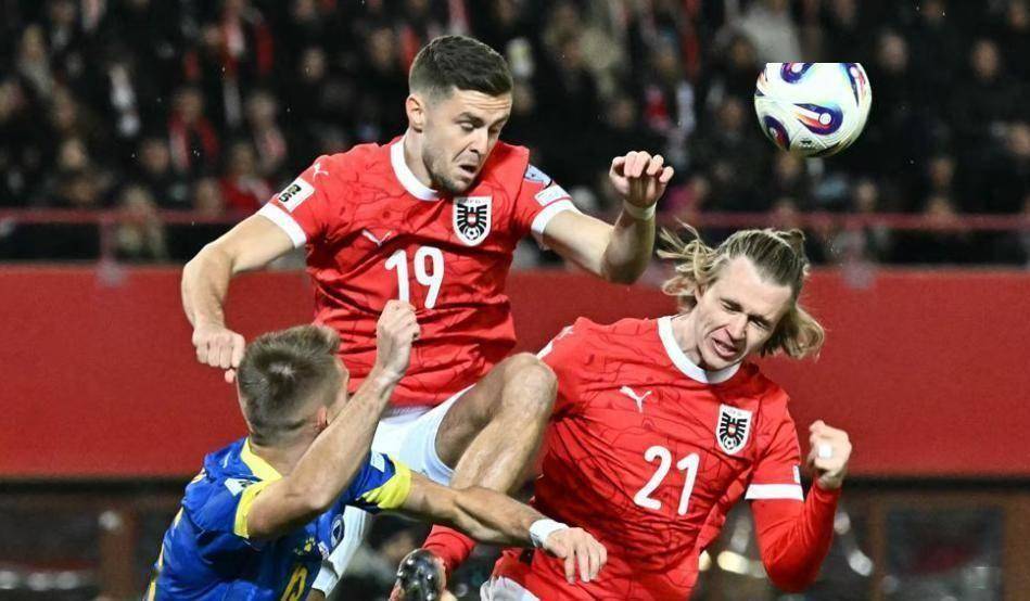 比利时横扫英格兰，阿尔瓦雷斯统治全场