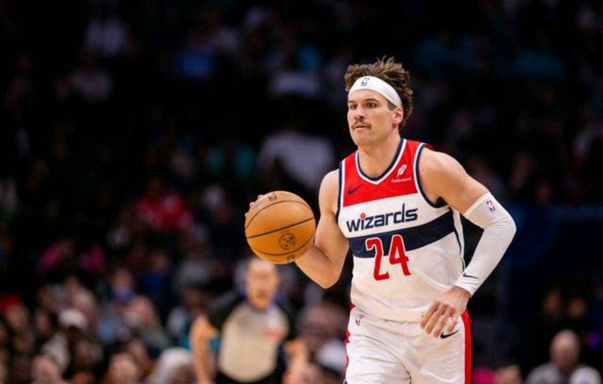 奇才战胜老鹰,霍华德内线强势压制 奇才战胜老鹰,霍华德内线强势压制