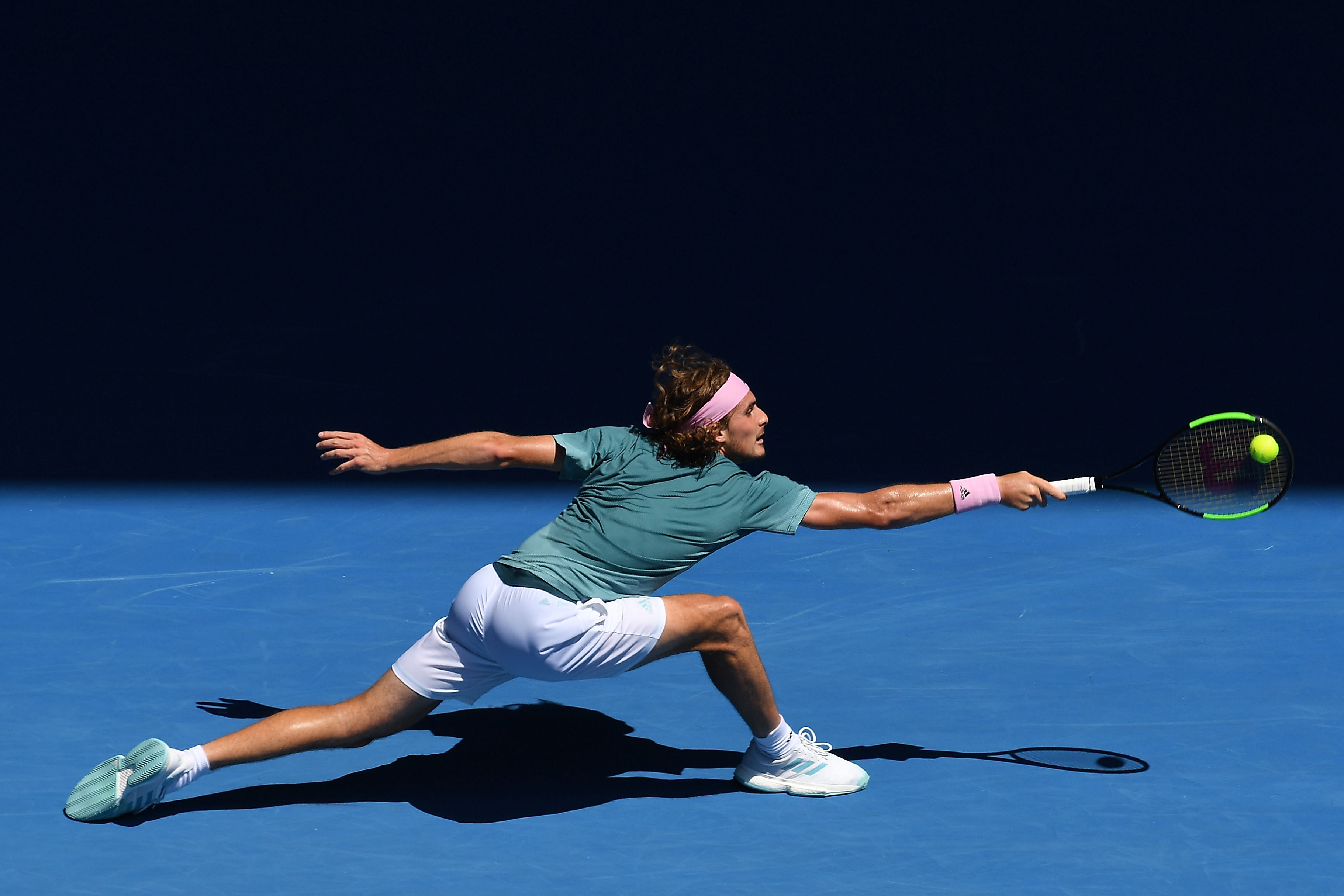 温网险胜澳网，西西帕斯状态火热