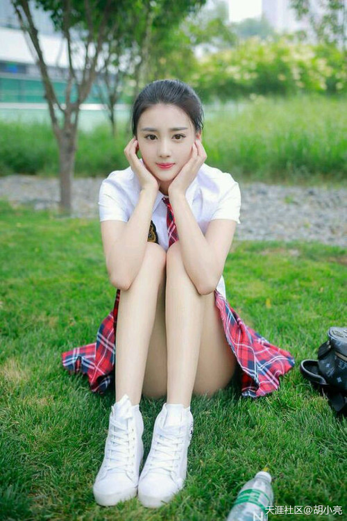 唯一性，当克罗地亚带走突尼斯，法比尼奥在西班牙国家德比中接管比赛