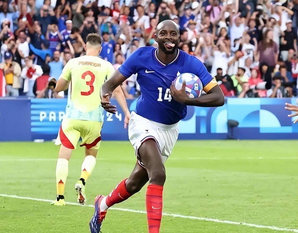 法国联赛一支球队联赛首秀惨败，负气不高