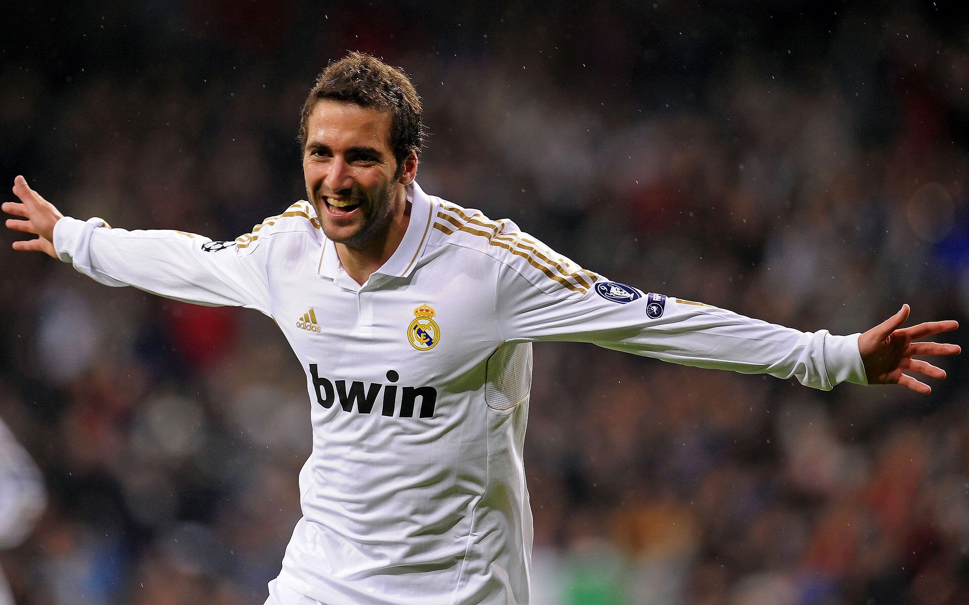 加克波一锤定音，尤文强势攻克洪都拉斯防线